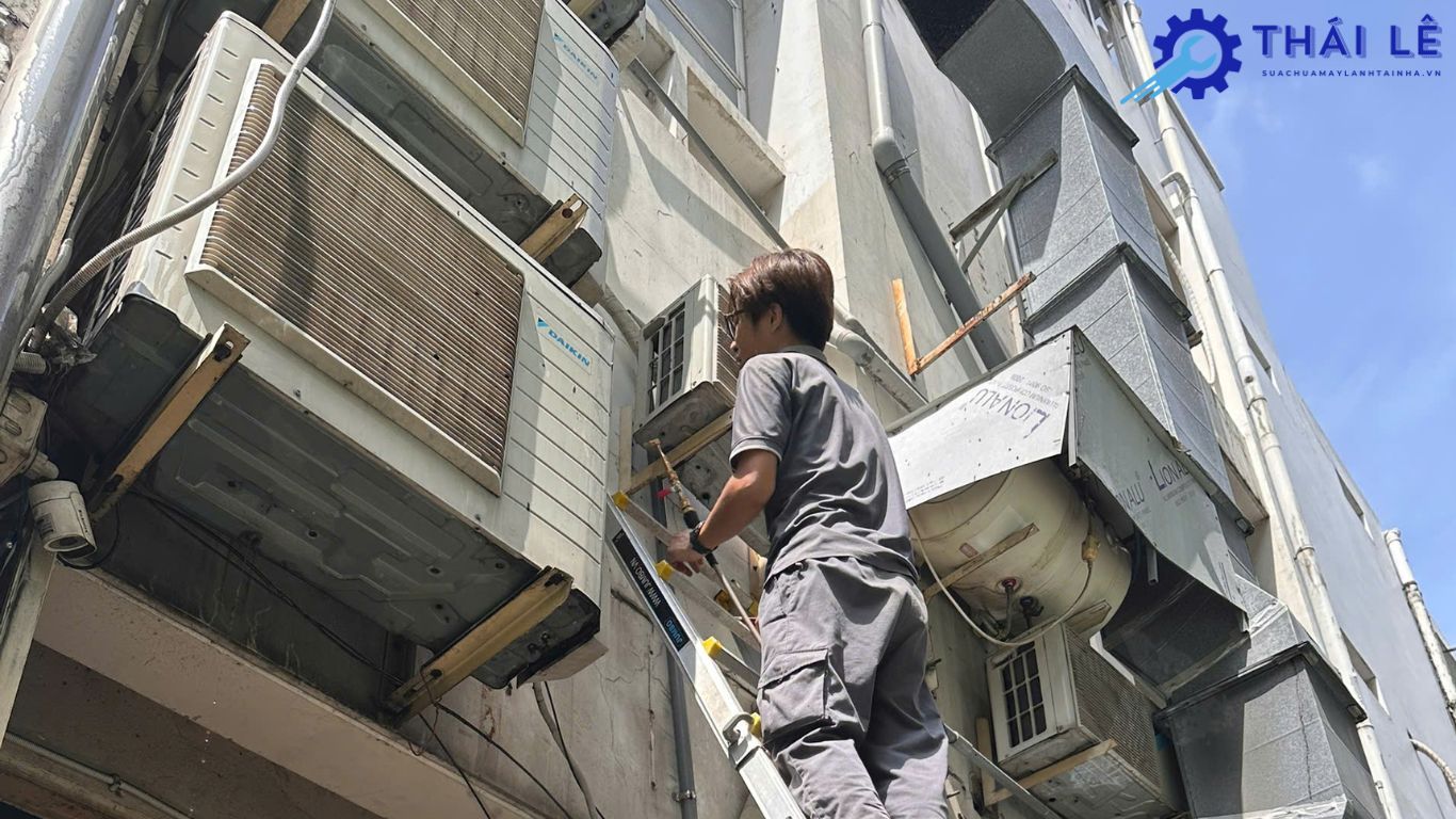 Quy trình sửa máy lạnh chuyên dòng